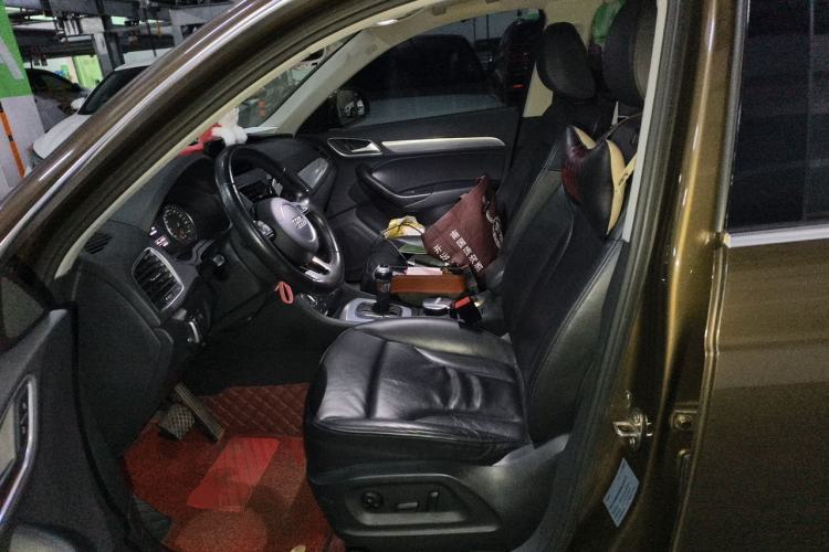 Used Audi Q3 2015 35 TFSI Ambition Edition Left Front Seat