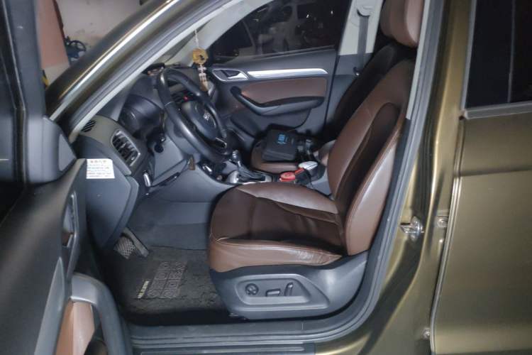 Used Audi Q3 2015 35 TFSI Comfort Model Left Front Seat