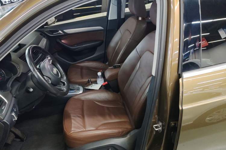Used Audi Q3 2015 35 TFSI quattro Technology Edition Left Front Seat