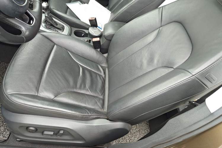Used Audi Q3 2015 35 TFSI Comfort Model Left Front Seat