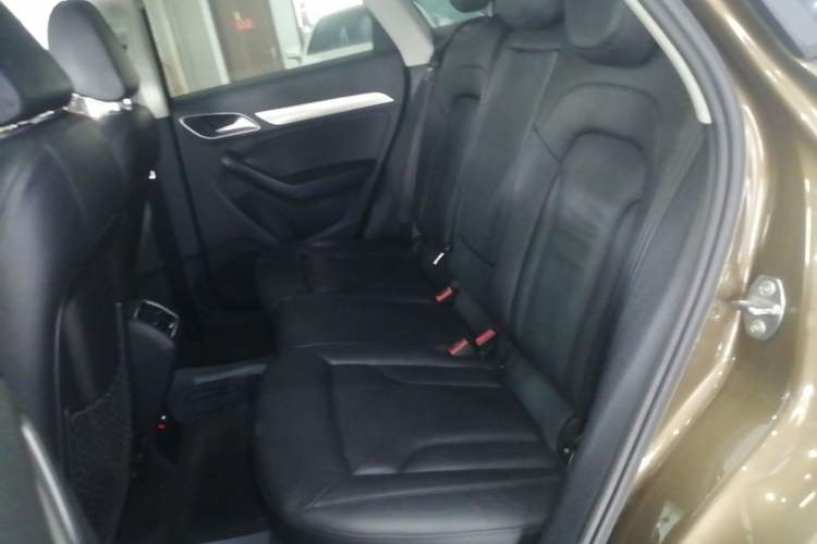 Used Audi Q3 2015 30 TFSI Comfort Model Left Rear Seat