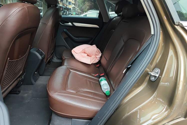 Used Audi Q3 2015 30 TFSI Comfort Model Left Rear Seat