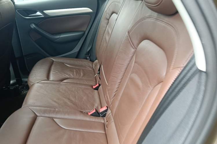 Used Audi Q3 2015 30 TFSI Comfort Model Left Rear Seat