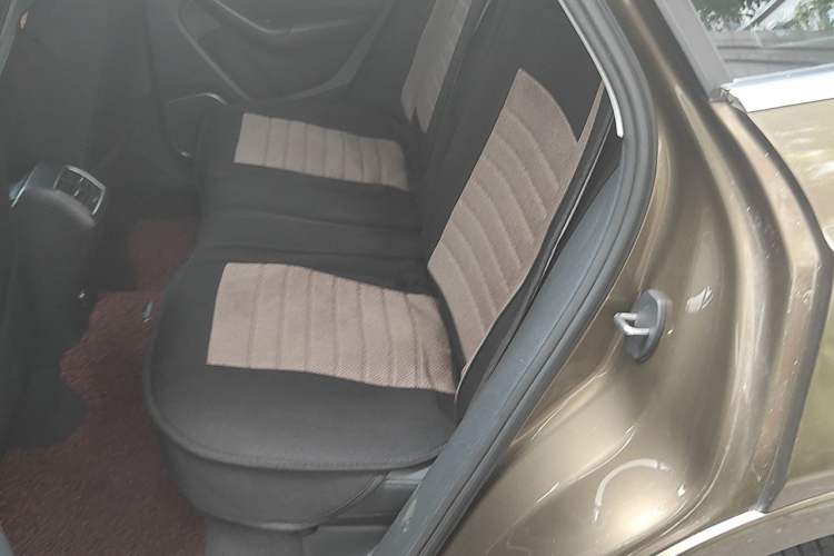 Used Audi Q3 2015 30 TFSI Comfort Model Left Rear Seat