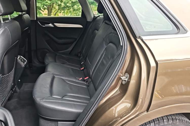 Used Audi Q3 2015 35 TFSI quattro Technology Edition Left Rear Seat