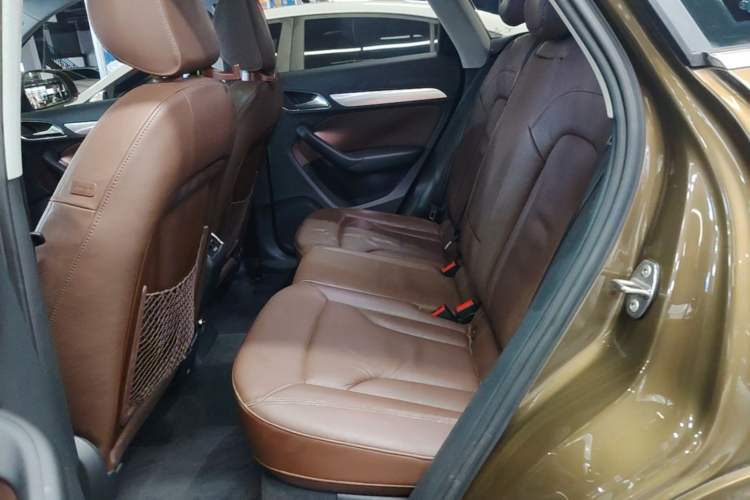 Used Audi Q3 2015 35 TFSI quattro Technology Edition Left Rear Seat