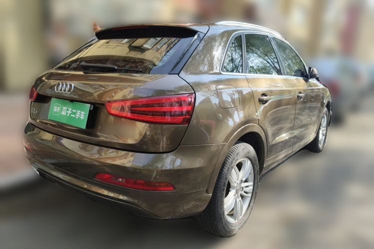Used Audi Q3 2015 35 TFSI Comfort Model Rear Right 45 Deg