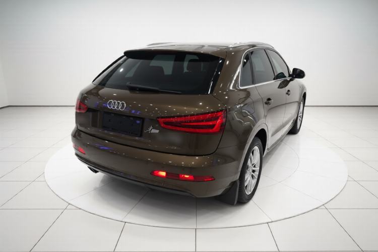 Used Audi Q3 2015 30 TFSI Comfort Model Rear Right 45 Deg