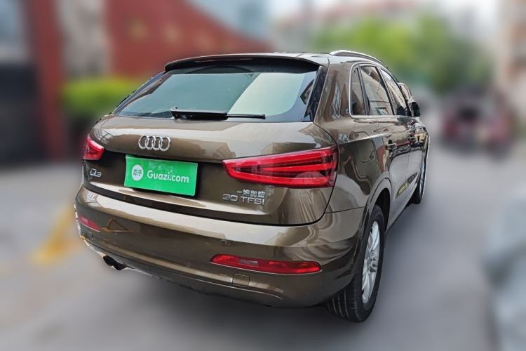 Used Audi Q3 2015 30 TFSI Comfort Model Rear Right 45 Deg