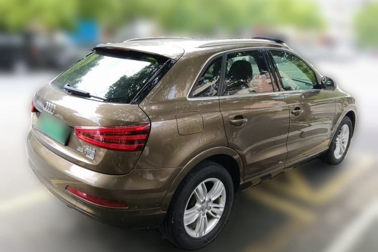 Used Audi Q3 2015 35 TFSI Comfort Model Rear Right 45 Deg