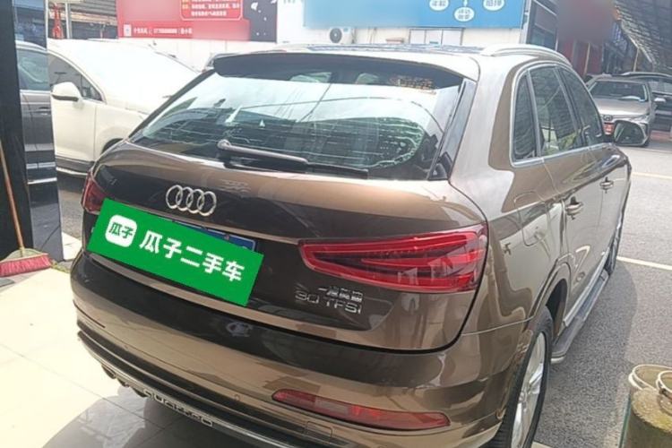 Used Audi Q3 2015 30 TFSI Comfort Model Rear Right 45 Deg