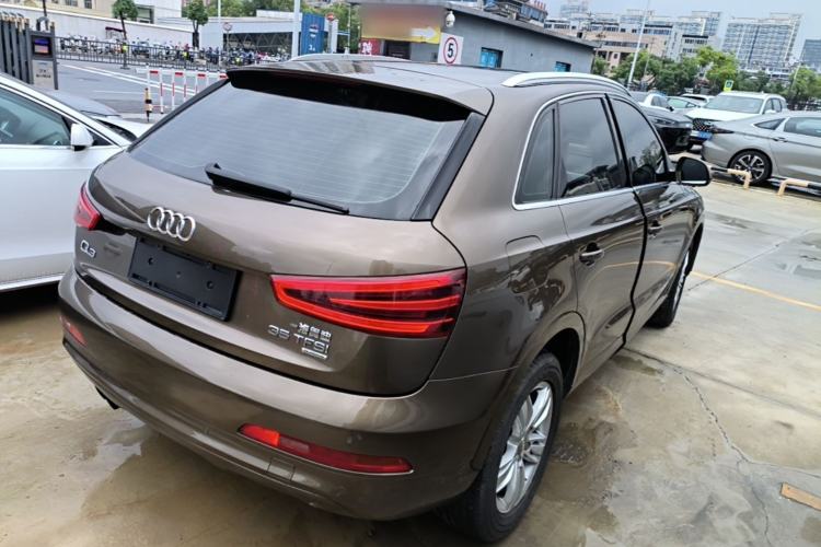 Used Audi Q3 2015 35 TFSI quattro Technology Edition Rear Right 45 Deg