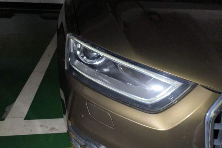 Used Audi Q3 2015 35 TFSI Comfort Model Right Front Headlight