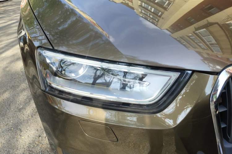 Used Audi Q3 2015 35 TFSI Comfort Model Right Front Headlight