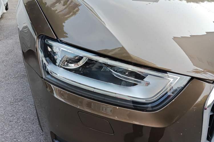 Used Audi Q3 2015 30 TFSI Comfort Model Right Front Headlight