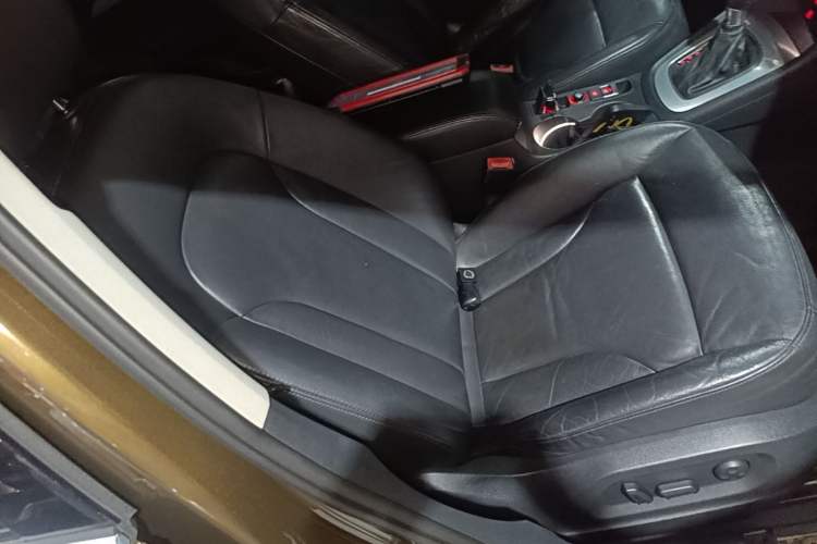 Used Audi Q3 2015 30 TFSI Comfort Model Right Front Seat