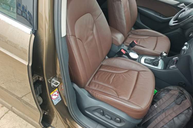 Used Audi Q3 2015 35 TFSI Comfort Model Right Front Seat