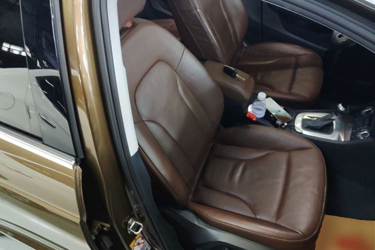 Used Audi Q3 2015 35 TFSI quattro Technology Edition Right Front Seat