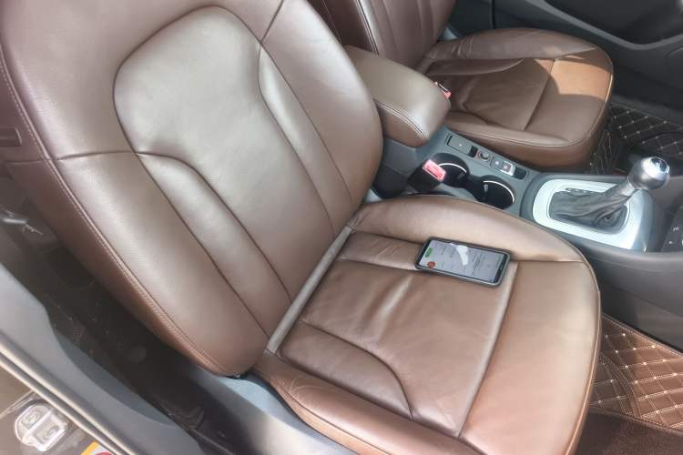 Used Audi Q3 2015 35 TFSI quattro Millionth Anniversary Edition Right Front Seat
