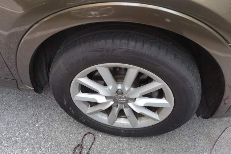 Used Audi Q3 2015 35 TFSI Ambition Edition Right Front Wheel Hub
