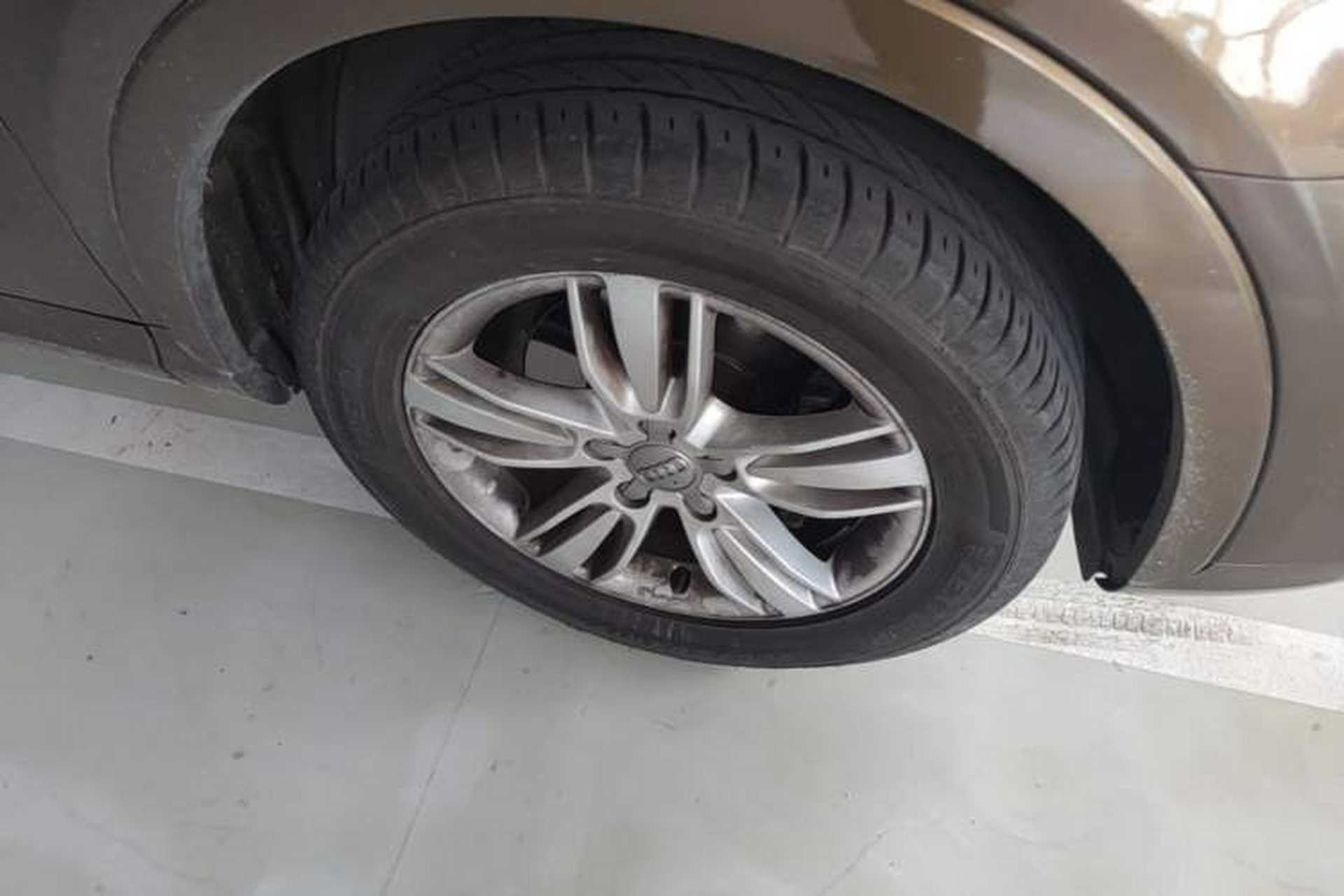 Used Audi Q3 2015 35 TFSI Comfort Model Right Front Wheel Hub