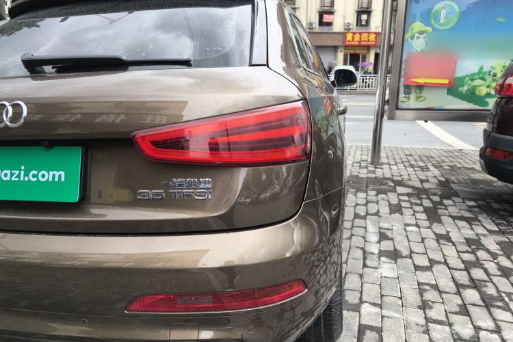 Used Audi Q3 2015 35 TFSI Comfort Model Right Rear Taillight