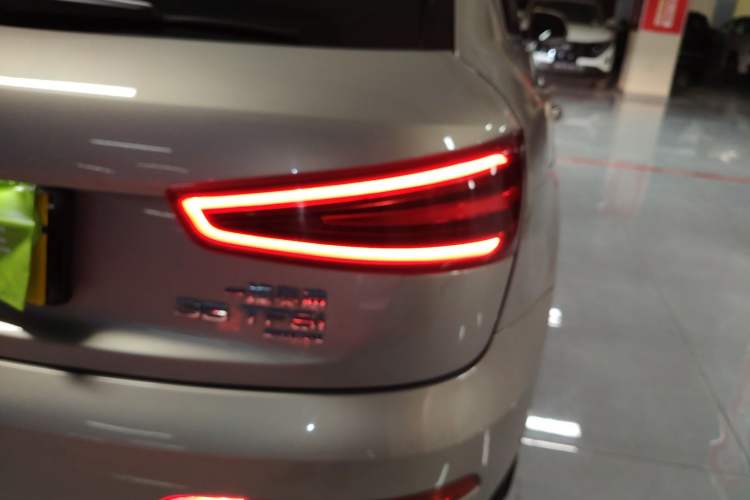 Used Audi Q3 2015 35 TFSI quattro Technology Edition Right Rear Taillight