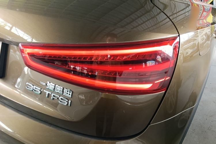 Used Audi Q3 2015 35 TFSI Ambition Edition Right Rear Taillight