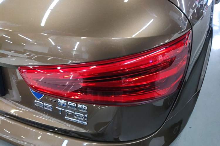 Used Audi Q3 2015 35 TFSI quattro Technology Edition Right Rear Taillight