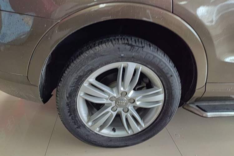 Used Audi Q3 2015 35 TFSI Millionth Anniversary Comfort Model Right Rear Wheel Hub