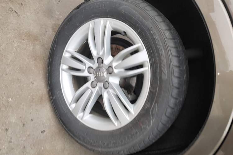 Used Audi Q3 2015 35 TFSI quattro Technology Edition Right Rear Wheel Hub