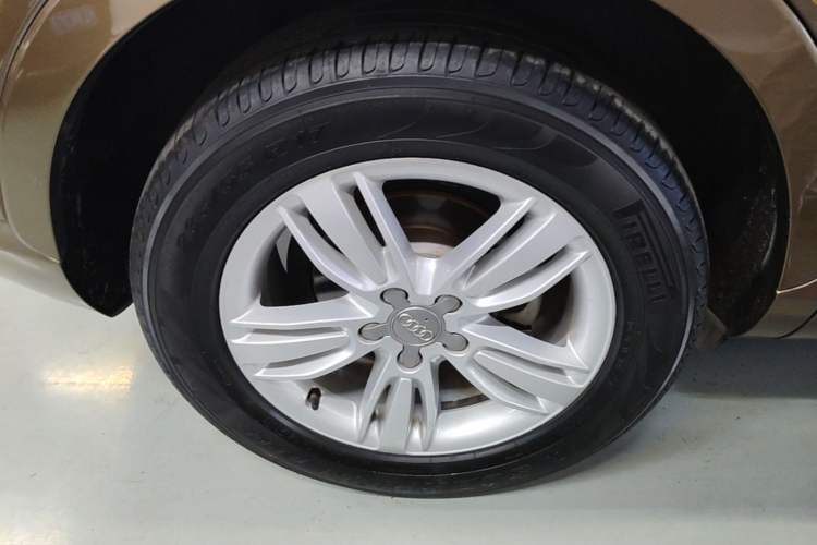Used Audi Q3 2015 35 TFSI quattro Technology Edition Right Rear Wheel Hub
