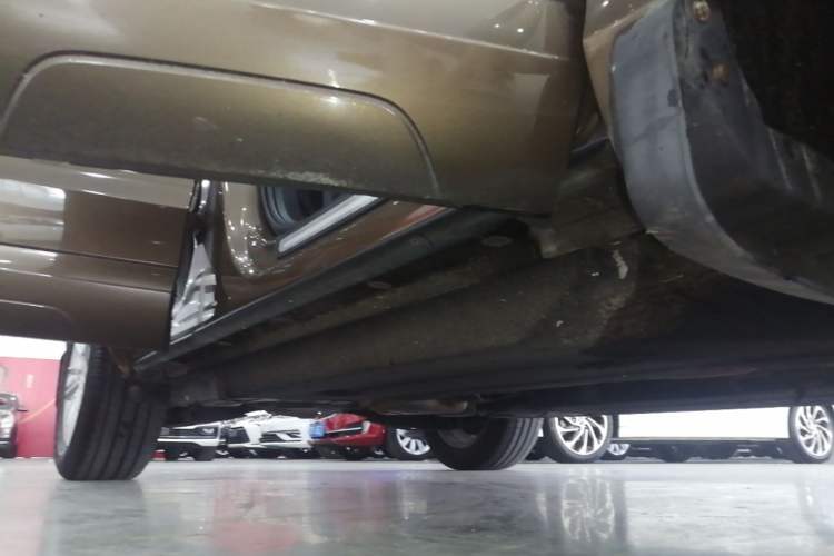 Used Audi Q3 2015 30 TFSI Comfort Model Right Side Sill