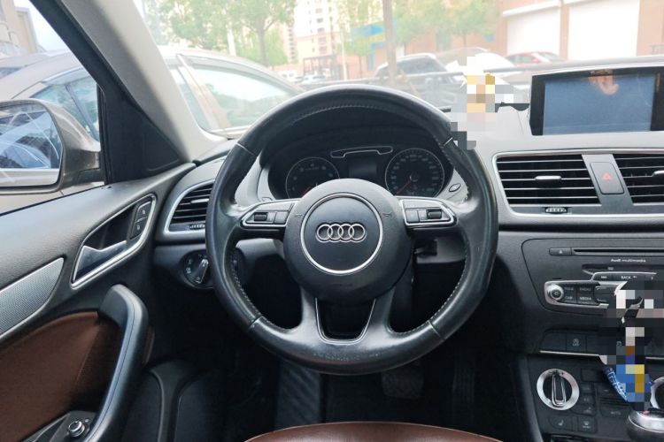 Used Audi Q3 2015 35 TFSI quattro Technology Edition Steering Wheel