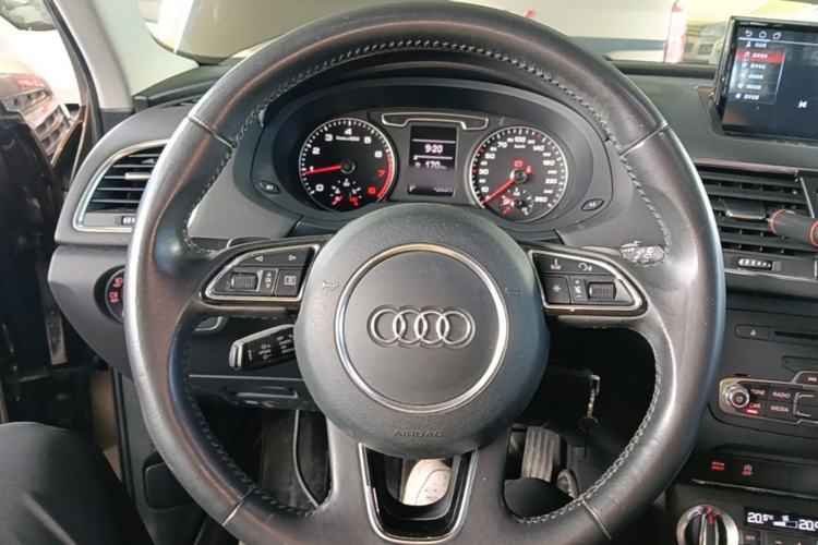 Used Audi Q3 2015 35 TFSI Ambition Edition Steering Wheel