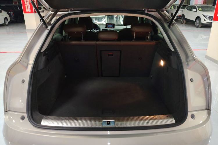 Used Audi Q3 2015 35 TFSI quattro Technology Edition Trunk