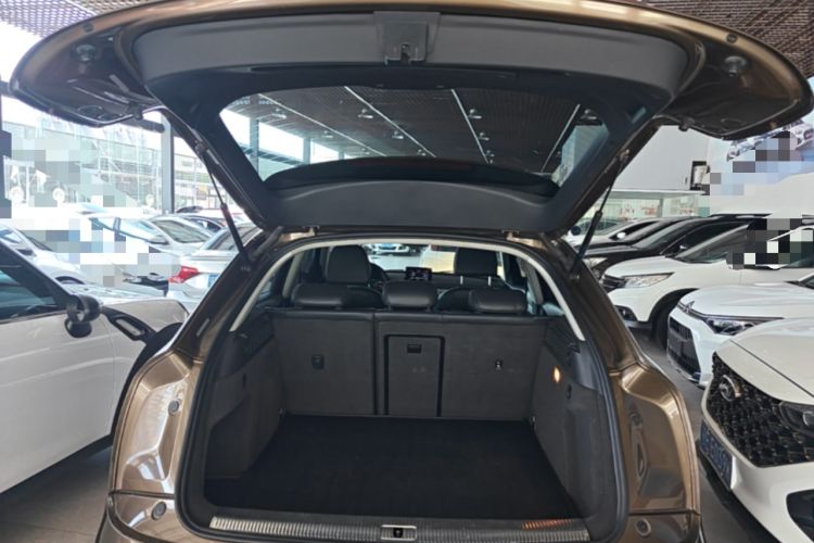 Used Audi Q3 2015 35 TFSI Comfort Model Trunk
