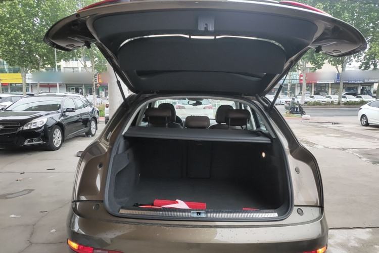 Used Audi Q3 2015 35 TFSI quattro Technology Edition Trunk