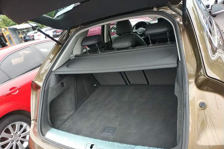 Used Audi Q3 2015 35 TFSI Millionth Anniversary Comfort Model Trunk