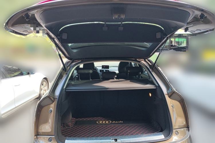 Used Audi Q3 2015 35 TFSI Comfort Model Trunk