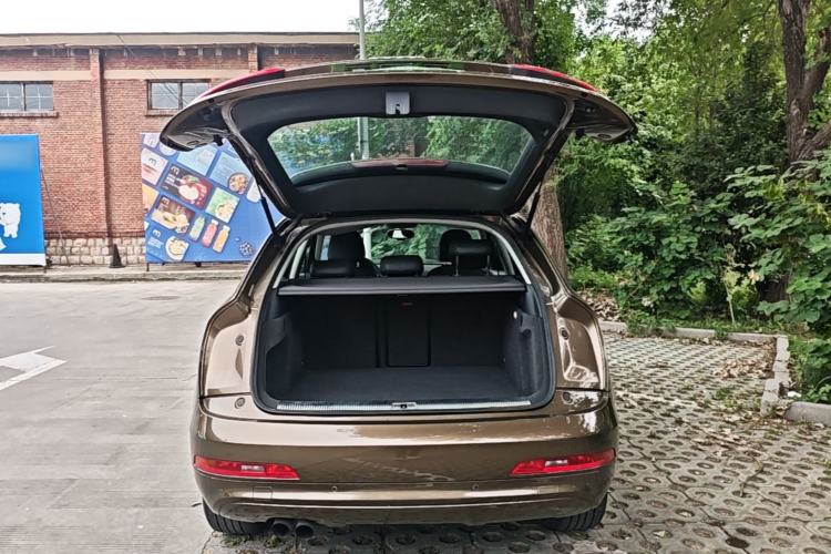 Used Audi Q3 2015 35 TFSI quattro Technology Edition Trunk