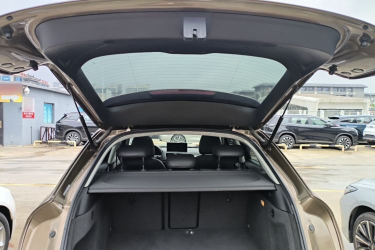 Used Audi Q3 2015 35 TFSI quattro Technology Edition Trunk