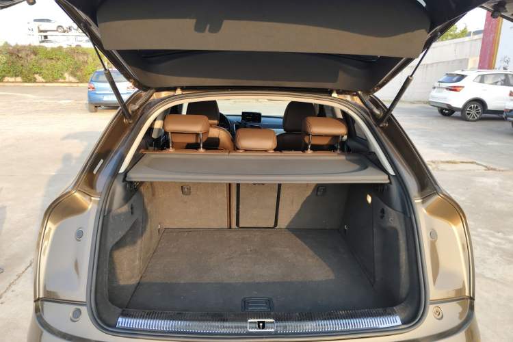 Used Audi Q3 2015 35 TFSI quattro Technology Edition Trunk