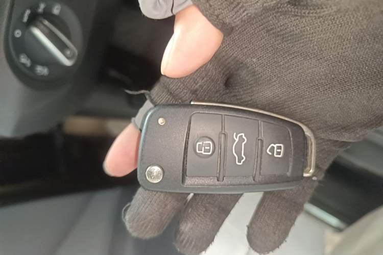 Used Audi Q3 2015 35 TFSI quattro Millionth Anniversary Edition Vehicle Key