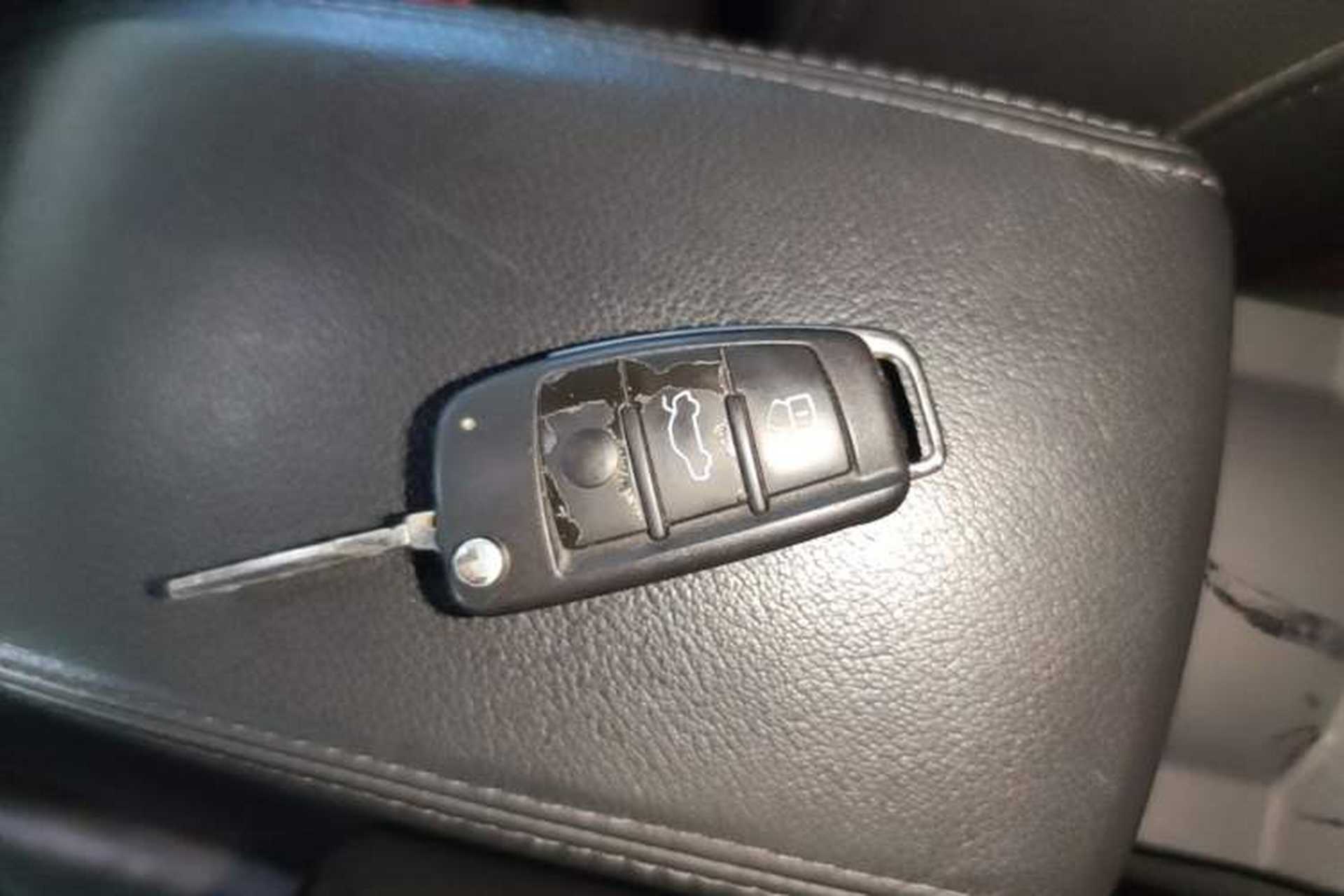 Used Audi Q3 2015 35 TFSI Comfort Model Vehicle Key
