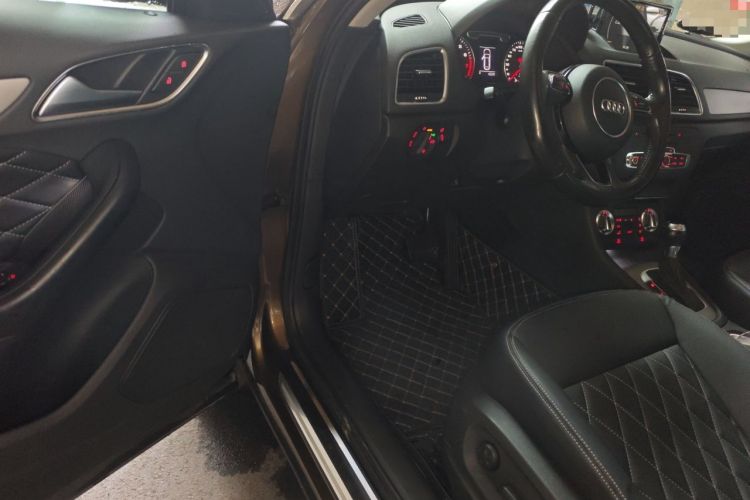 Used Audi Q3 2015 35 TFSI Ambition Edition Driver Seat