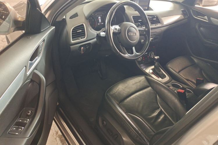 Used Audi Q3 2015 35 TFSI quattro Technology Edition Driver Seat
