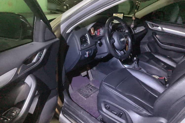 Used Audi Q3 2015 35 TFSI quattro Technology Edition Driver Seat