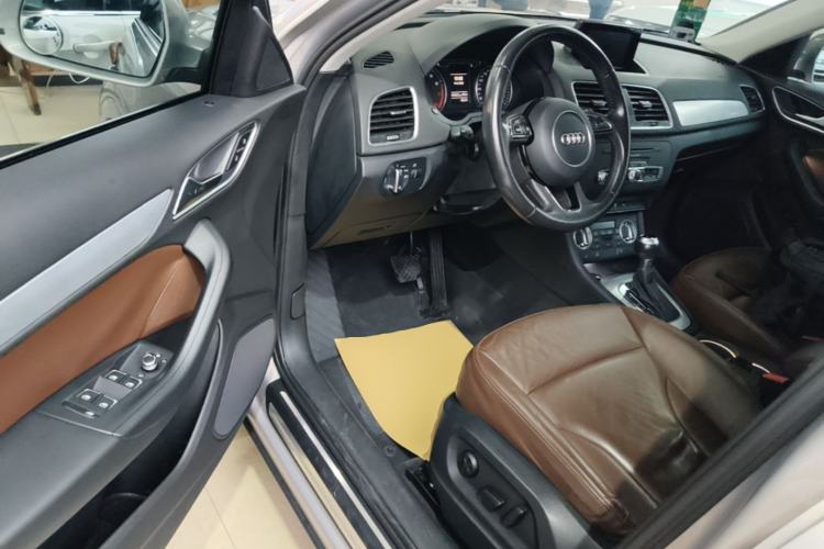 Used Audi Q3 2015 35 TFSI Comfort Model Driver Seat