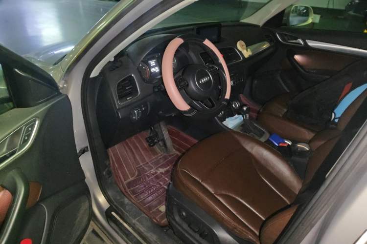 Used Audi Q3 2015 35 TFSI Comfort Model Driver Seat